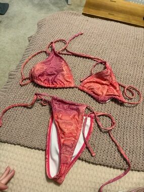 Fashion Nova Pink Orange Ombre String Bikini